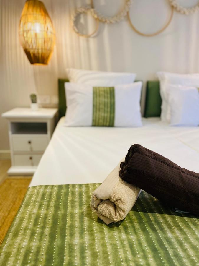 Sweet Beach Apt-Pool, Terrace, Ground Floor, Few Steps From Beach! Flic-en-Flacq Buitenkant foto