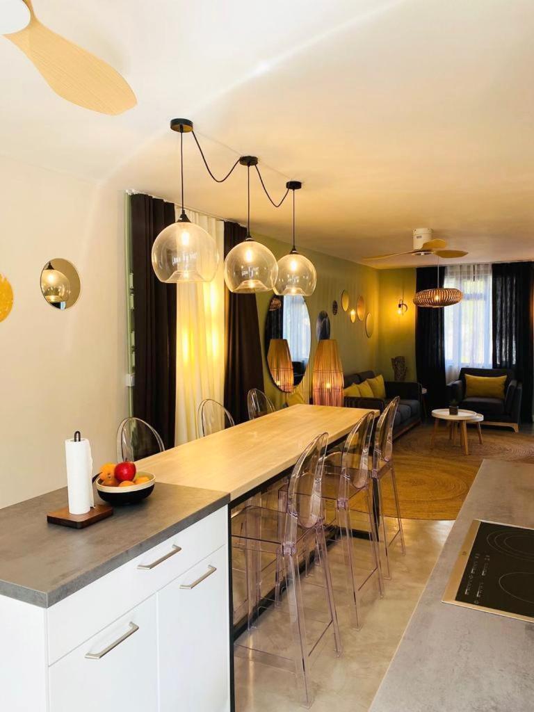 Sweet Beach Apt-Pool, Terrace, Ground Floor, Few Steps From Beach! Flic-en-Flacq Buitenkant foto